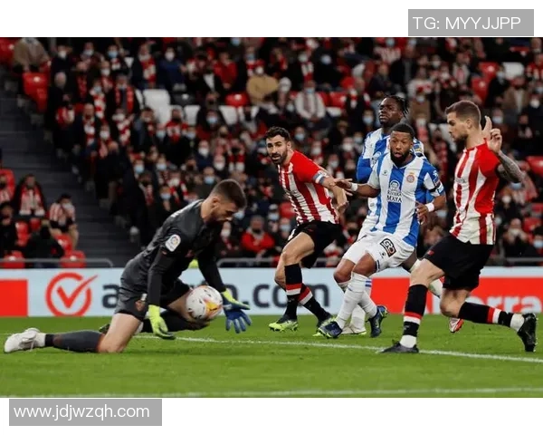 足球球赛最新动态分析及未来赛事预测全面解读